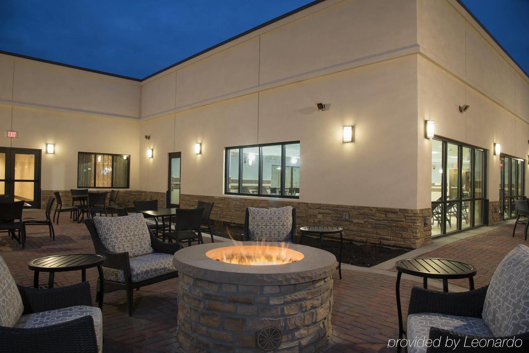 Doubletree By Hilton Schenectady Exterior foto